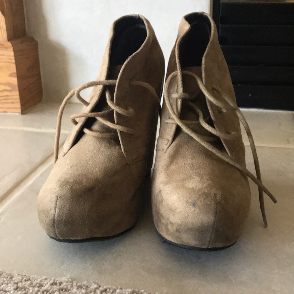 Soda Lace-Up Platforms